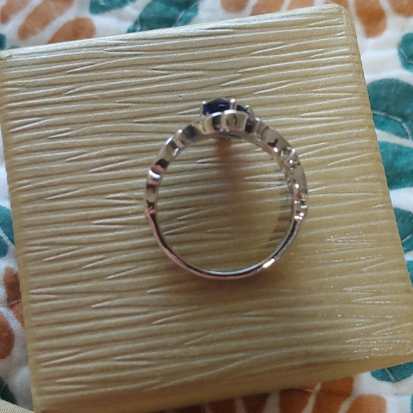 Silver . 925 ring size 8.dark blue stone (not real - Picture 2 of 3